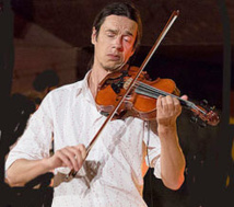 Jean-Christophe Selmi dirigera le concert du dimanche 18 décembre 2016 à La Tour d'Aigues Jean-Christophe Selmi dirigera le concert du dimanche 18 décembre 2016 à La Tour d'Aigues