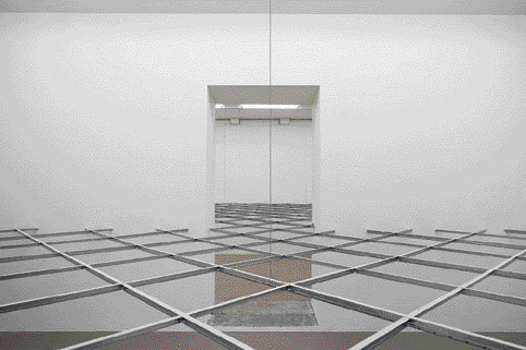 Rita McBride. National Chain, 1997. Aluminium, câbles. Collection Rhône-Alpes, Institut d’art contemporain, Villeurbanne. © Blaise Adilon Rita McBride. National Chain, 1997. Aluminium, câbles. Collection Rhône-Alpes, Institut d’art contemporain, Villeurbanne. © Blaise Adilon