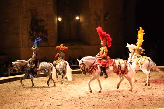 9 avril au 15 novembre, Musée Vivant du Cheval : retour des spectacles. Grandes Ecuries de Chantilly (60)