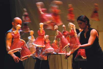 Jeudi 7 mai, Les Danaïdes par la Compagnie Arnica d’après Eschyle, au Théâtre de Vals les Bains (Ardèche)