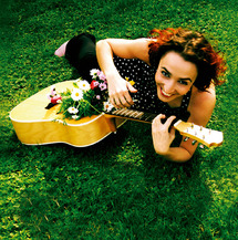 23 Mai à 19h, Concert Vis à Vies avec Myriam Daups au Château de la Tour d'Aigues, Var 23 Mai à 19h, Concert Vis à Vies avec Myriam Daups au Château de la Tour d'Aigues, Var