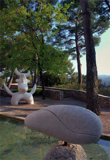 Labyrinthe Miró : l’Oiseau lunaire, 1968, Femme à la chevelure défaite, 1968 Labyrinthe Miró : l’Oiseau lunaire, 1968, Femme à la chevelure défaite, 1968