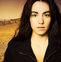Avignon Off. Mon Ange avec Lina El Arabi, adaptation de Angel de Henry Naylor, Théâtre du Chêne Noir du 7 au 30 juillet à 14h30