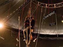 7 novembre, Bonlieu Scène Nationale présente Tour Babel de Matthieu Malgrange (Théâtre / Cirque) sous chapiteau, aires de jeux Renoir, Cran-Gevrier 7 novembre, Bonlieu Scène Nationale présente Tour Babel de Matthieu Malgrange (Théâtre / Cirque) sous chapiteau, aires de jeux Renoir, Cran-Gevrier