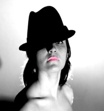 29 octobre au 8 novembre, Alice aux pays sans merveilles, d’après l’œuvre de Dario Fo et Franca Rame, à l'Espace 44, Lyon 29 octobre au 8 novembre, Alice aux pays sans merveilles, d’après l’œuvre de Dario Fo et Franca Rame, à l'Espace 44, Lyon