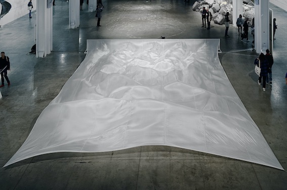 HAACKE Hans, Wide White Flow, 1967-2017, Courtesy de l'artiste, de la Biennale de. Lyon, 2017 Courtesy Paula Cooper Gallery © Hans Haacke / Artists Rights Society ARS © Blaise Adilon © Adagp