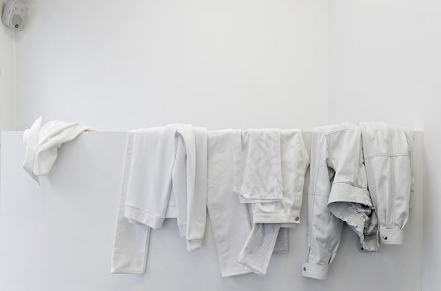 Pierre Paulin, Notes sur l’ambiance, 2015, collection FRAC Île-de-france. © Pierre Paulin. Photo : Aurélien Mole Pierre Paulin, Notes sur l’ambiance, 2015, collection FRAC Île-de-france. © Pierre Paulin. Photo : Aurélien Mole