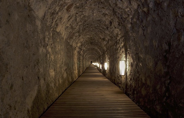 Le Centre des monuments nationaux continue de proposer des visites commentées de la place forte de Mont-Dauphin en automne et en hiver Le Centre des monuments nationaux continue de proposer des visites commentées de la place forte de Mont-Dauphin en automne et en hiver