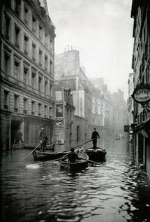 13 janvier au 7 mars. C’était il y a 100 ans… La grande crue de 1910. Paris inondé vu par le Journal des Débats, au Louvre des Antiquaires, Paris 13 janvier au 7 mars. C’était il y a 100 ans… La grande crue de 1910. Paris inondé vu par le Journal des Débats, au Louvre des Antiquaires, Paris