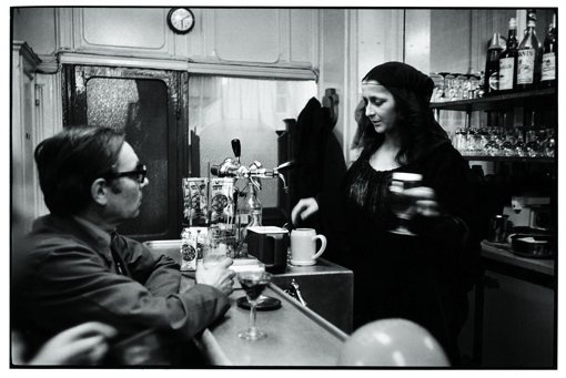 © Michel Maïofis, 1943 -  La Joconde - Café Mont Lozère - Beaubourg Paris.