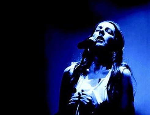 Je ne suis pas une arme de guerre, d’après « Journal d’une femme du Kosovo » de Sevdije Ahmeti, Théâtre du Gymnase, Marseille, jusqu’au 26 février 2018 Je ne suis pas une arme de guerre, d’après « Journal d’une femme du Kosovo » de Sevdije Ahmeti, Théâtre du Gymnase, Marseille, jusqu’au 26 février 2018