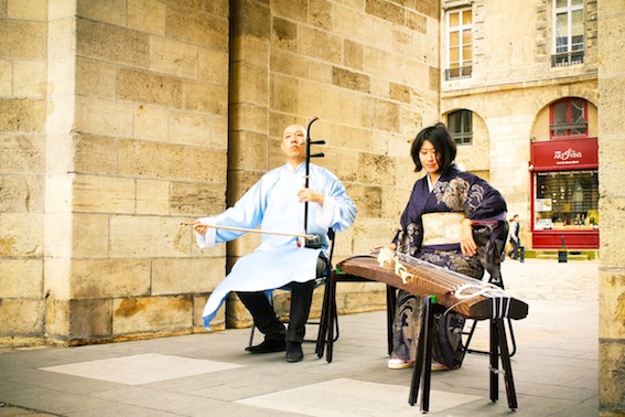 Nyons. Mieko Miyazaki & Guo Gan, harpe japonaise et violon chinois, le 3 février 2018