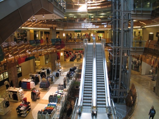 Centre commercial des Ailes, Montréal