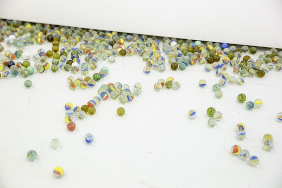 Exposition Maha Yammine & Marwan Moujaes, Panem et Circenses, La Halle, Centre d'art de Pont-en-Royans, du 2 mai au 30 juin 2018 Exposition Maha Yammine & Marwan Moujaes, Panem et Circenses, La Halle, Centre d'art de Pont-en-Royans, du 2 mai au 30 juin 2018