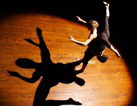 Nyons, Drôme. "Barricades invisibles", danse contemporaine, le 27 avril à 20h - Maison de Pays Nyons, Drôme. "Barricades invisibles", danse contemporaine, le 27 avril à 20h - Maison de Pays