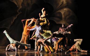 « Danse au Fil d’Avril », Opus 14 le le 25 avril 2018 à Romans/Isère « Danse au Fil d’Avril », Opus 14 le le 25 avril 2018 à Romans/Isère