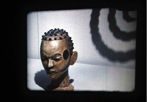 Nashashibi/Skaer, Flash in the Metropolitan, 2006. Courtesy les artistes, doggerfisher, LUX, Londres Nashashibi/Skaer, Flash in the Metropolitan, 2006. Courtesy les artistes, doggerfisher, LUX, Londres