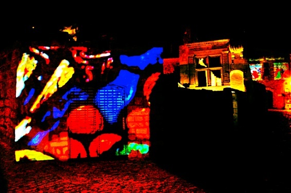 19.09 au 30.11.10 : Rêveries Médiévales, par Vincent Bertomeu, au Baux-de-Provence 19.09 au 30.11.10 : Rêveries Médiévales, par Vincent Bertomeu, au Baux-de-Provence