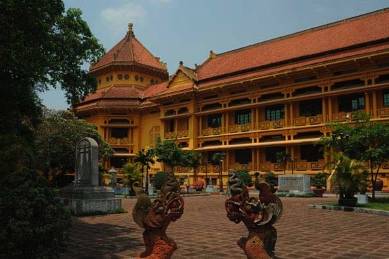 © Michel Klein - L’ex-musée de l’Ecole française d’Extrême- Orient marque l’avènement du style indochinois dont le chef de file est Hébrard, l’urbaniste du Hanoi des années 1920.