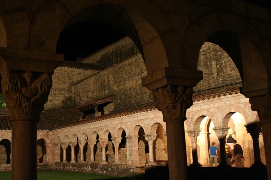 Abbaye de Saint-Michel de Cuxà / Codalet © Pierre Aimar