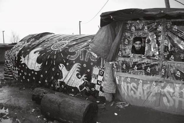 Calais, un dimanche dans la jungle, 2016 © Christine Spengler