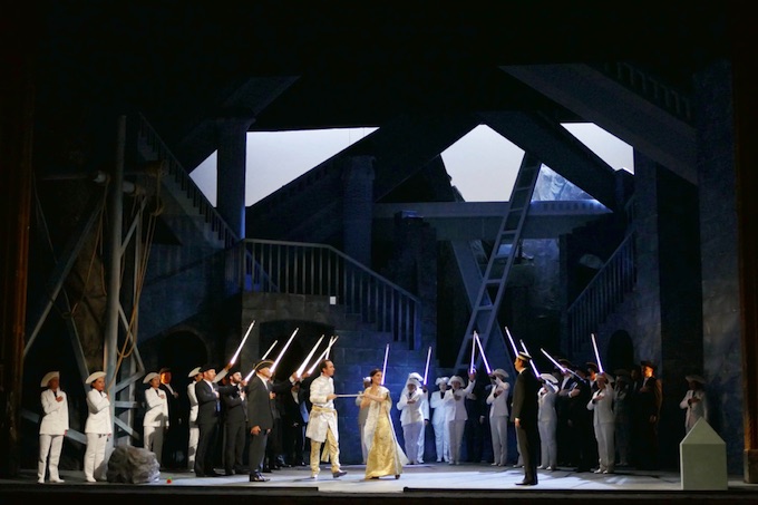 Photo : Christian Dresse Photo : Christian Dresse