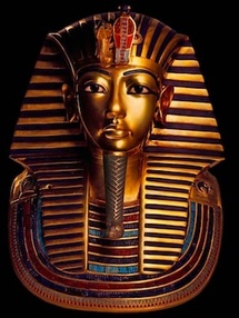 Masque funéraire en or du pharaon Toutankhamon © DR