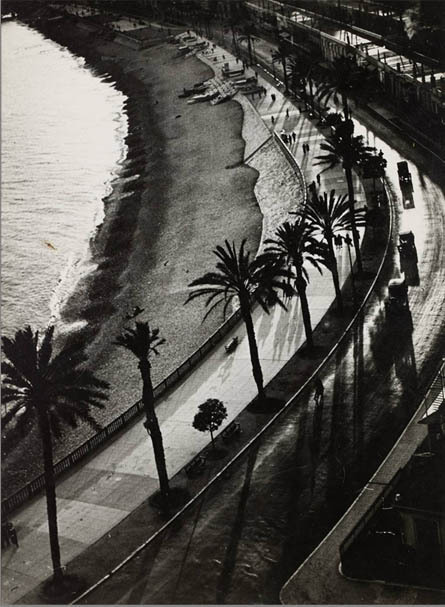 Brassaï, Nice, Quai des Etats-Unis, sans date © Estate Brassaï - RMN Brassaï, Nice, Quai des Etats-Unis, sans date © Estate Brassaï - RMN