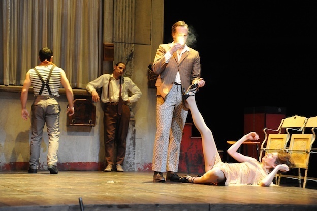 Les Apaches © Laurent Grino Les Apaches © Laurent Grino