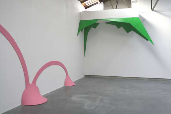 qergreg, 2010, Acrylique sur toile, bois. Dimensions variables. CRAC le 10neuf, Montbéliard. Photo : N. Guiet. Courtesy galerie Jean Fournier. qergreg, 2010, Acrylique sur toile, bois. Dimensions variables. CRAC le 10neuf, Montbéliard. Photo : N. Guiet. Courtesy galerie Jean Fournier.