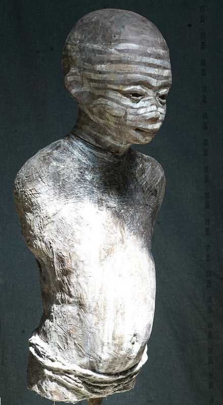 Regard de l'Aube 3, 2020 Terre cuite Regard de l'Aube 3, 2020 Terre cuite