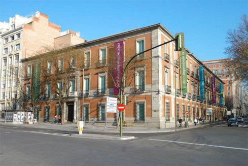 Vista exterior del Palacio de Villahermosa (Museo Thyssen-Bornemisza) de Madrid (España) © Luis García
