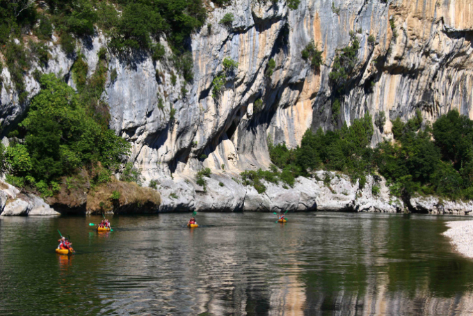 Les Gorges de l'Ardèche entre Châmes et Gaud © Sébastien Gayet