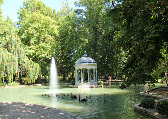 Jeux d'eau dans le Jardin du Prince © Pierre Aimar