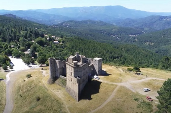 Nomade, Jofroi et Sanseverino au château de Portes (Gard) le 25 août à 20h30 Nomade, Jofroi et Sanseverino au château de Portes (Gard) le 25 août à 20h30