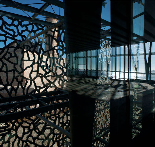 MuCEM en construction. Intérieur du bâtiment du J4 © Lisa Ricciotti