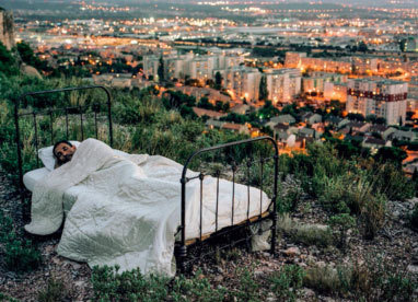 L’Insomnante propose son « hôtel à ciel ouvert », une échappée du GR®2013 sur le plateau de Vitrolles, en mai et juillet 2013