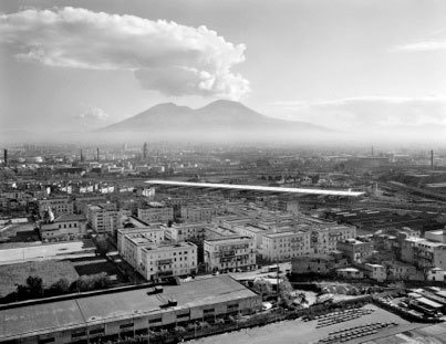 Napli, Italy, 2004 © Gabriele Basilico