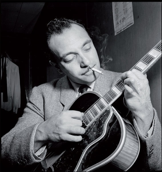 Portrait de Django Reinhardt, Aquarium, New York, N.Y., 1946. Coll. Library of Congress / William P. Gottlieb