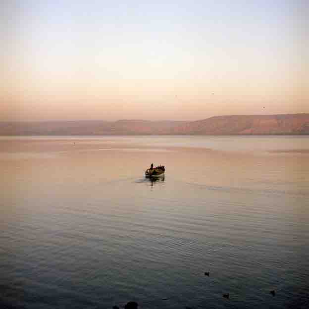 Gilles Verneret, Jésus marchant sur les eaux, Lac de Tibériade, 2011 © Courtoisie de l'artiste Gilles Verneret, Jésus marchant sur les eaux, Lac de Tibériade, 2011 © Courtoisie de l'artiste