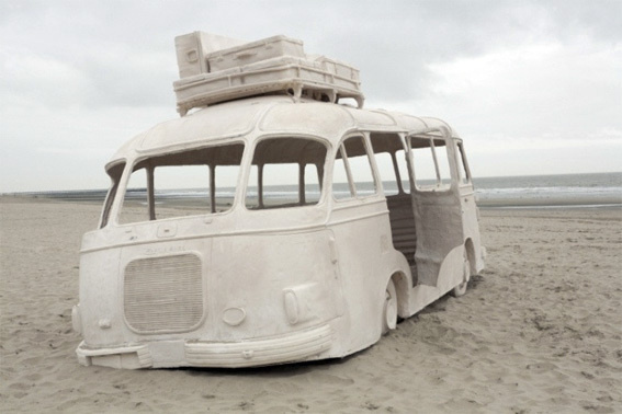 Martine Feipel et Jean Bechameil Many Dreams,Technique mixte, dim. variables, galerie Gouvernnec Ogor, Marseille Martine Feipel et Jean Bechameil Many Dreams,Technique mixte, dim. variables, galerie Gouvernnec Ogor, Marseille