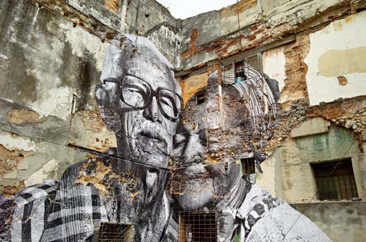 JR , The Wrinkles of the City (La Havana, Rafael Lorenzo y Obdulia Manzano, Cuba), 2012 Tirage photographie © 2013 JR – ADAGP/Courtesy l’artiste et Galerie E. Perrotin, Paris