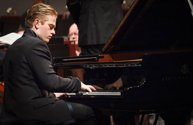 Joseph Moog @ Leslie Verdet Joseph Moog @ Leslie Verdet