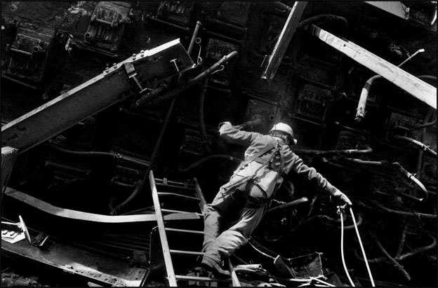 Démantèlement, Joeuf, 1991 © Philippe Lopparelli / Tendance Floue Démantèlement, Joeuf, 1991 © Philippe Lopparelli / Tendance Floue