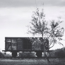 Musée de la Résistance nationale : exposition Michael Kenna, « La lumière de l’ombre », photographies des camps nazis. 23/10/2021 au 15/04/2022