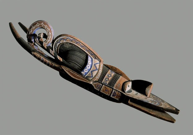 Masque Banda. Guinée, Baga, Nalu, Landuma, Susu. Bois avec peinture ocre, noire, blanche et bleue. Haut. : 141 cm. Anc. coll. André Lhote, collecté avant 1935. Inv. 1001-24. Masque Banda. Guinée, Baga, Nalu, Landuma, Susu. Bois avec peinture ocre, noire, blanche et bleue. Haut. : 141 cm. Anc. coll. André Lhote, collecté avant 1935. Inv. 1001-24.