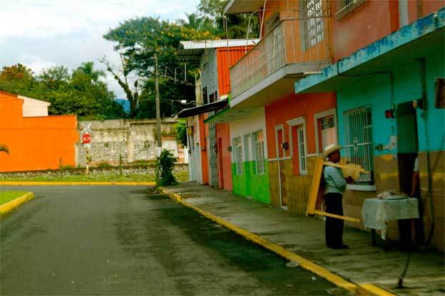 On the road to Orizaba © Pascal Bouterin