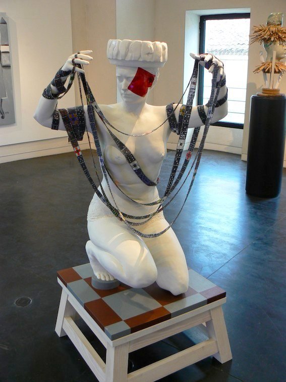 "Un plus un égale un ?". Exposition à l'Espace d’Art François-Auguste Ducros à Grignan jusqu'au 5 Janvier 2014 "Un plus un égale un ?". Exposition à l'Espace d’Art François-Auguste Ducros à Grignan jusqu'au 5 Janvier 2014