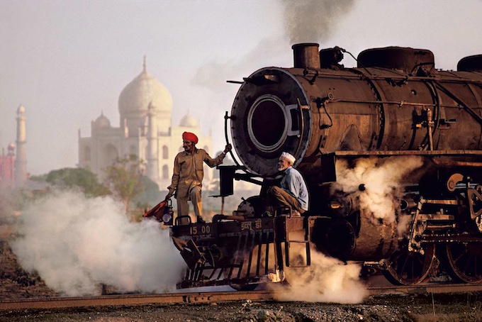 Uttar Pradesh, India, 1983 © Steve McCurry