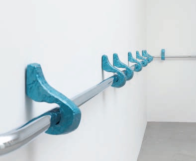 Nairy Baghramian. Off the Rack (Handtrail), 2014 @ DR Nairy Baghramian. Off the Rack (Handtrail), 2014 @ DR